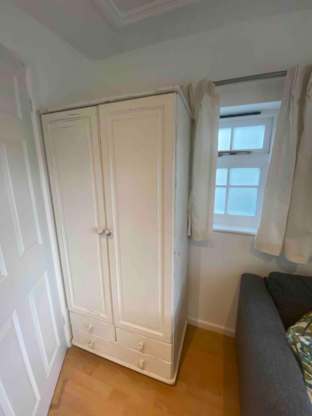 Private Entry Guesthouse Hideaway Hordle Exteriör bild
