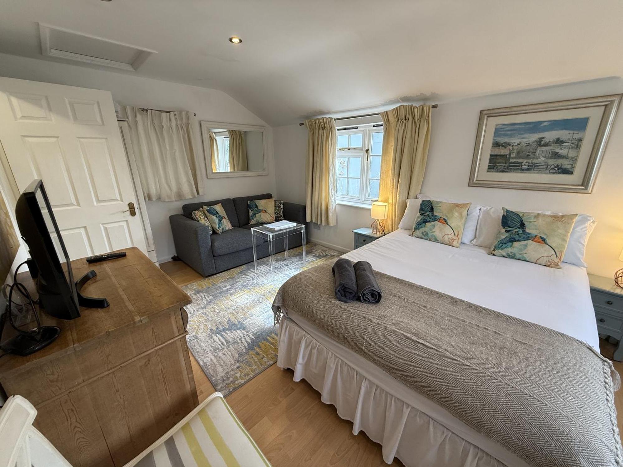 Private Entry Guesthouse Hideaway Hordle Exteriör bild